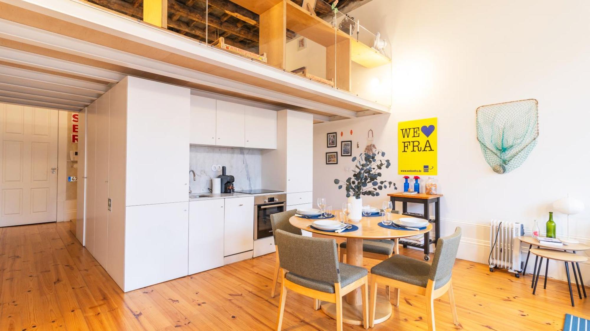 Eccentric Mouzinho Mezzanine By Lovelystay Apartamento *